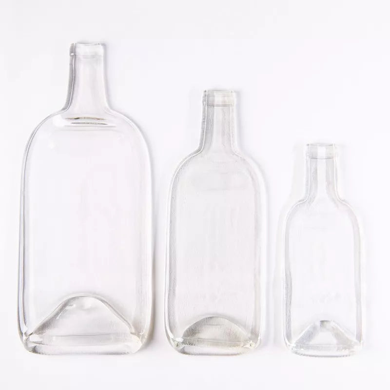 Plats de présentation culinaire en bouteille de vin recyclée