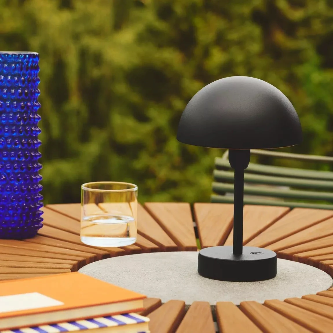 Lampe DORIS -Pour l’intérieur et l’extérieur