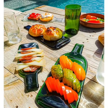 Plats de présentation culinaire en bouteille de vin recyclée