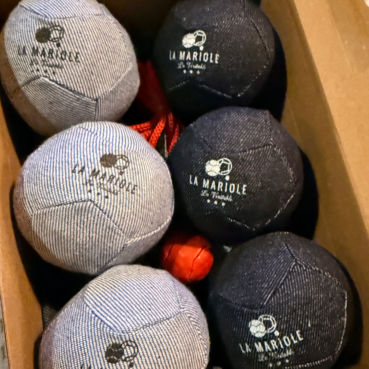 Boules de pétanque en cuir recyclé - En intérieur comme en extérieur